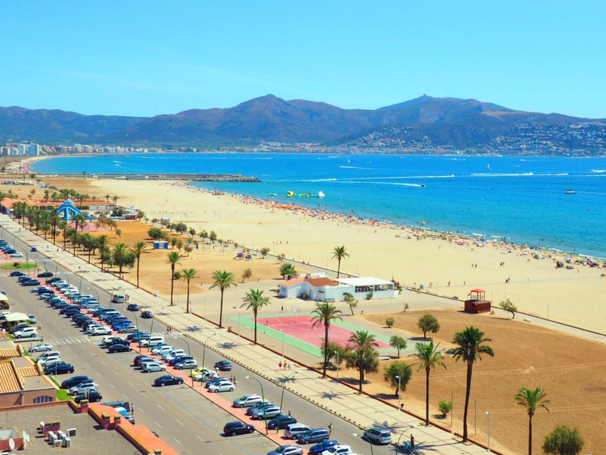 Holiday Home Requesens Canal Empuriabrava Buitenkant foto