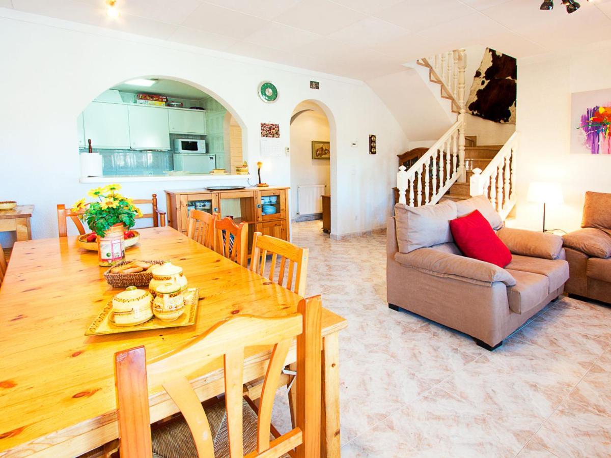 Holiday Home Requesens Canal Empuriabrava Buitenkant foto